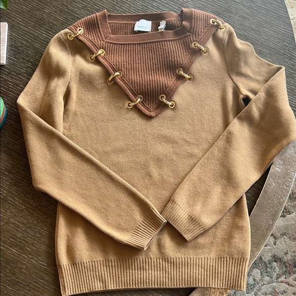 Burberry Tan / Brown Wool Cashmere Sweater with Gold Details